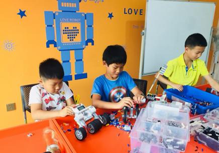 上海少儿机器人编程哪家学校教的较好