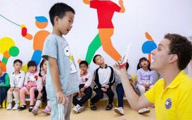 重庆现代青少儿英语STARTERS课程
