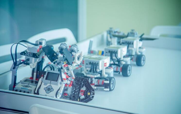 武汉暑假少儿机器人编程培训机构口碑好的