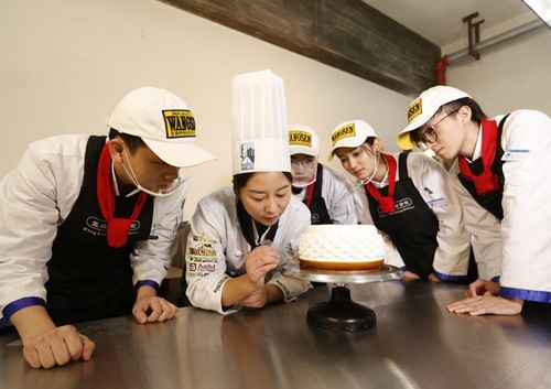 上海没基础想学做蛋糕哪个学校教的比较靠谱